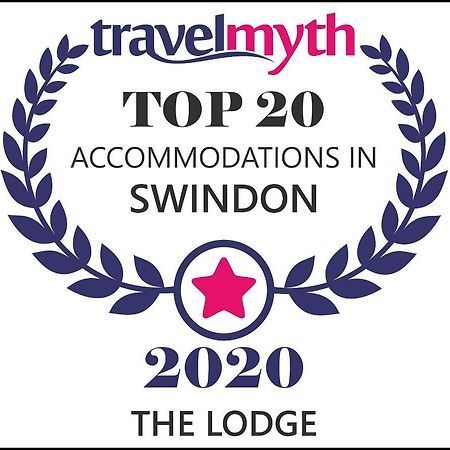 The Lodge Swindon Extérieur photo