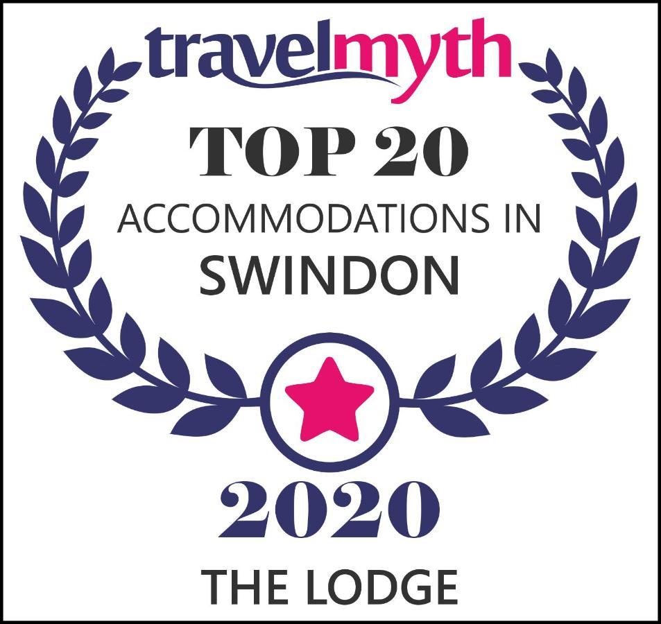 The Lodge Swindon Extérieur photo