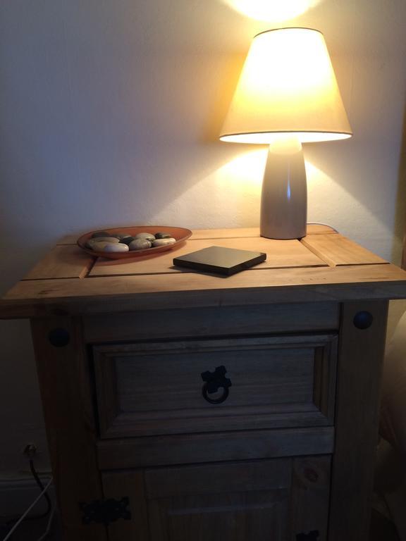 The Lodge Swindon Extérieur photo